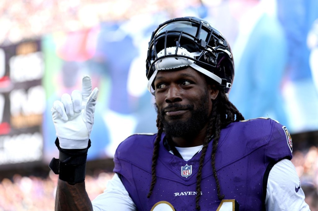 Panthers Sign Jadeveon&nbsp;Clowney